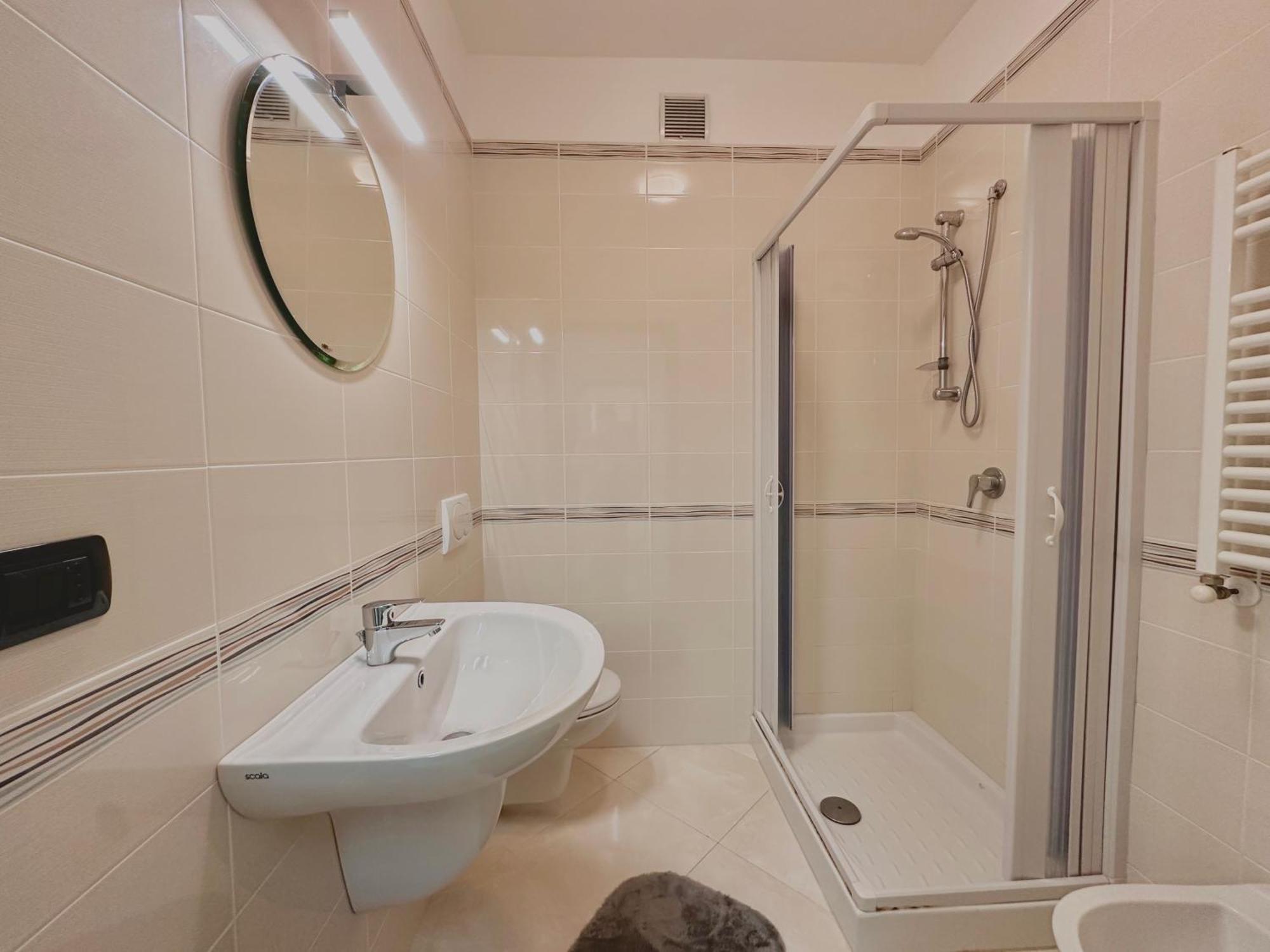 K House Apartment Bari Bagian luar foto