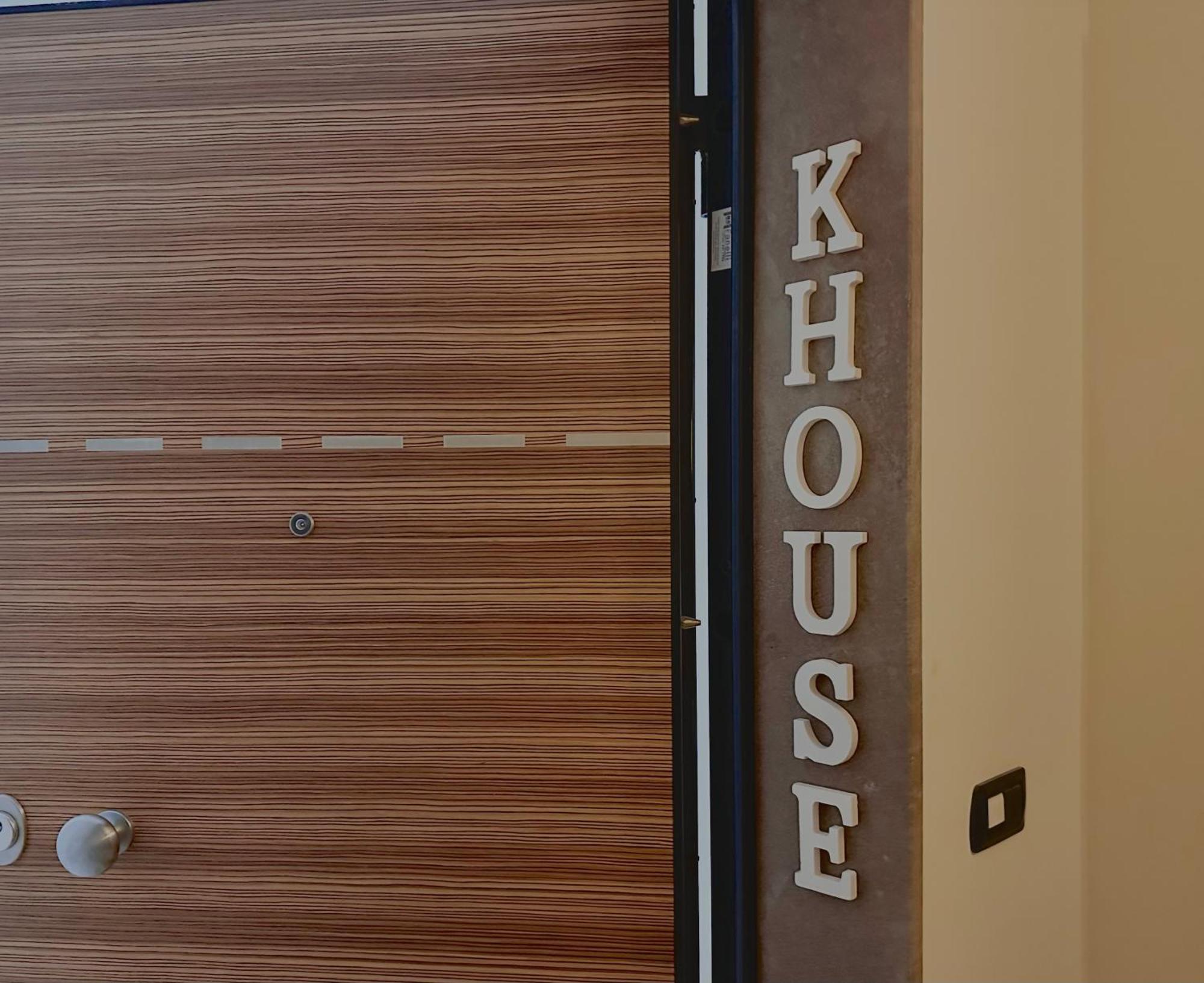 K House Apartment Bari Bagian luar foto